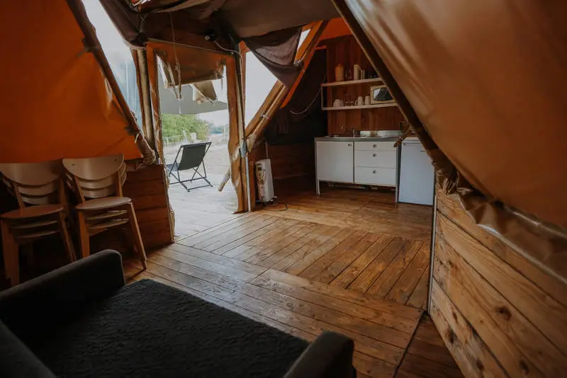 Location nuit insolite tipi & hutte proche de Mont-de-Marsan
